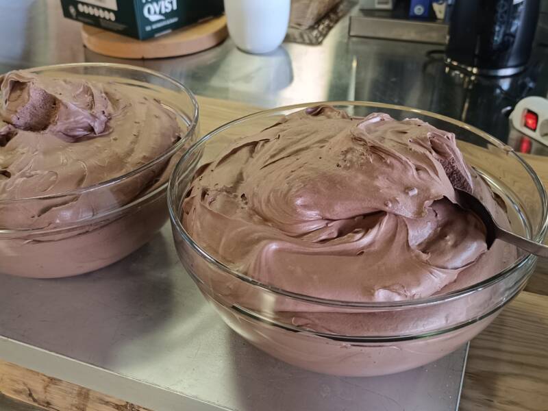 Jälkiruoka suklaamousse.