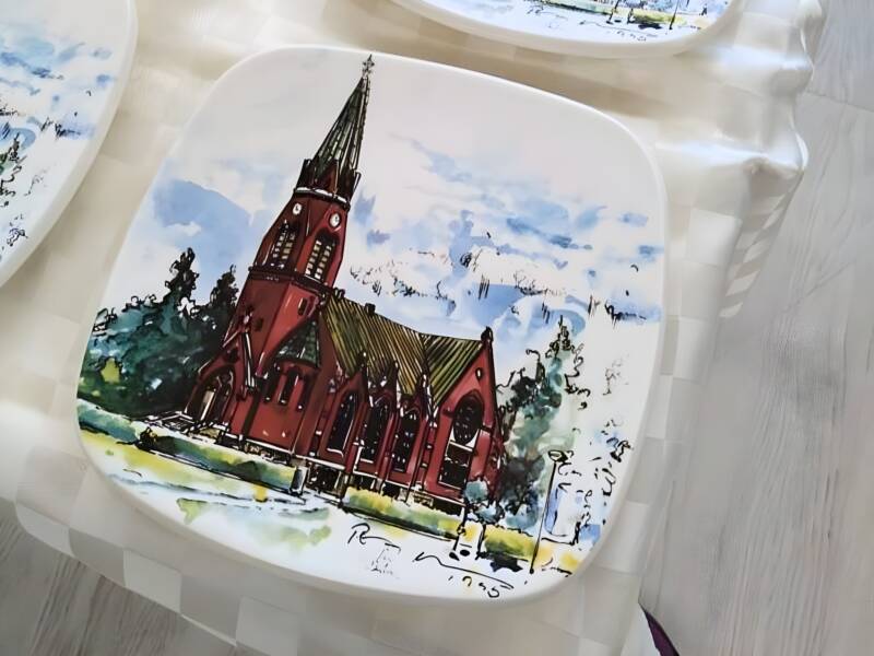 Kaunis lautastaulu Kauhavan kirkosta.