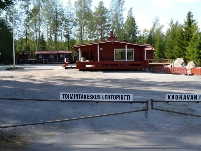 Lehtopirtti sisäänkäynti.