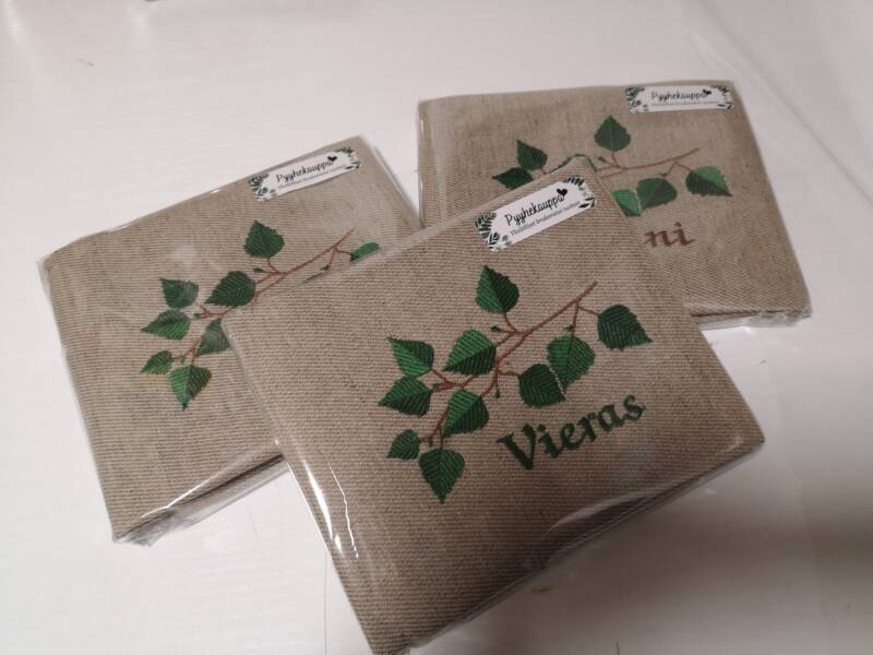 Komiat laudeliinat saunaan.