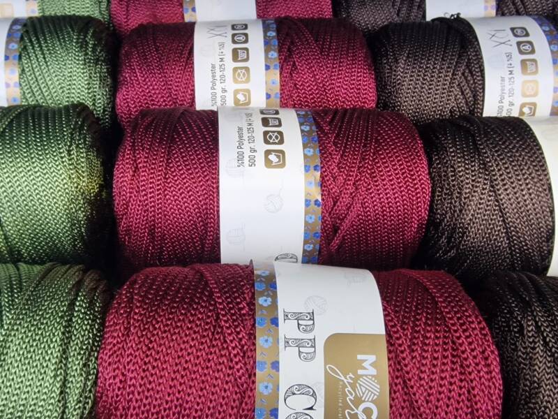Threads at Finn Texomer.